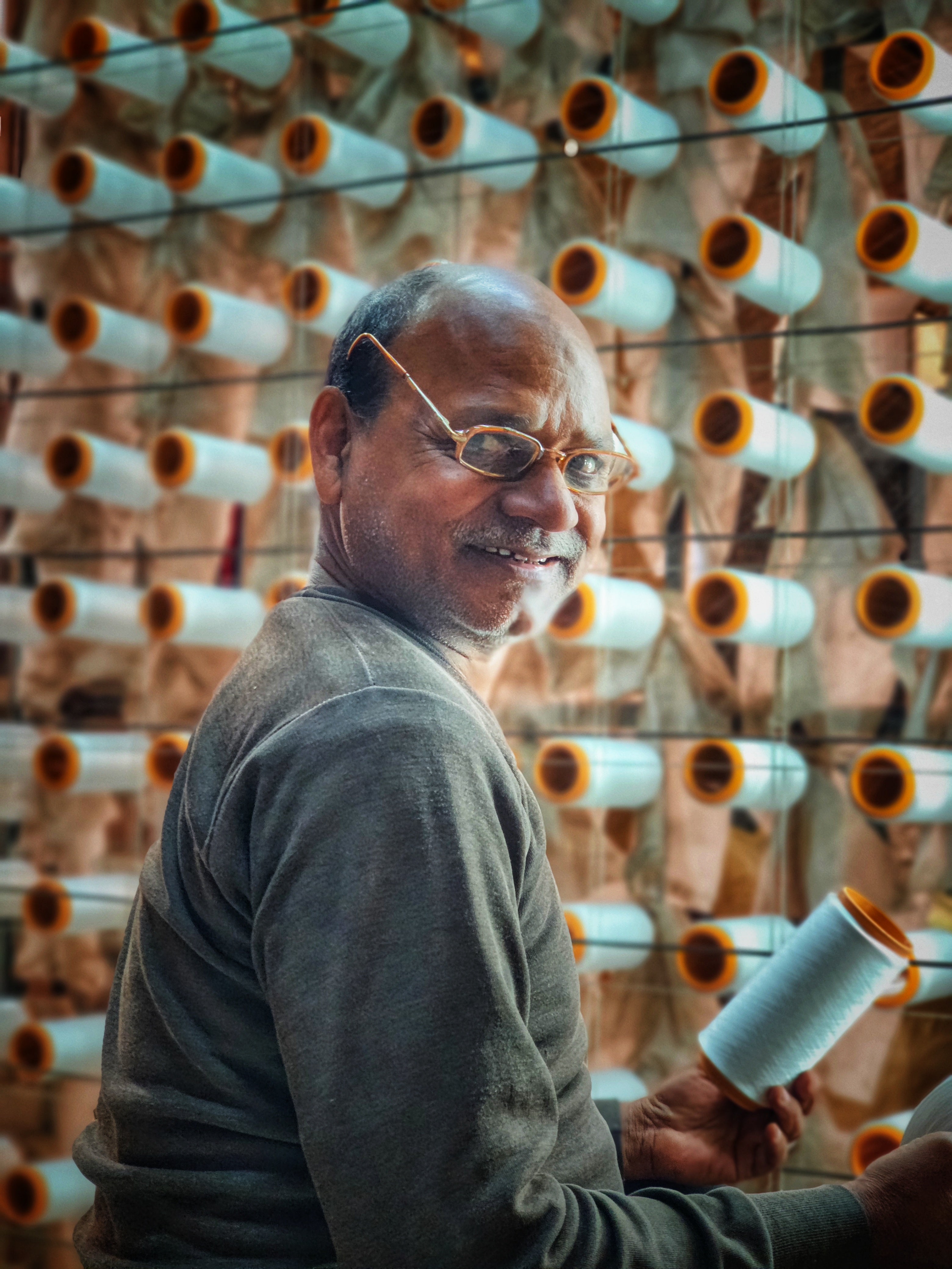 Meet the Unsung Masters behind Vaya’s warp Industry — The thread Warp Karigars, who handling Heritage for over 40 years