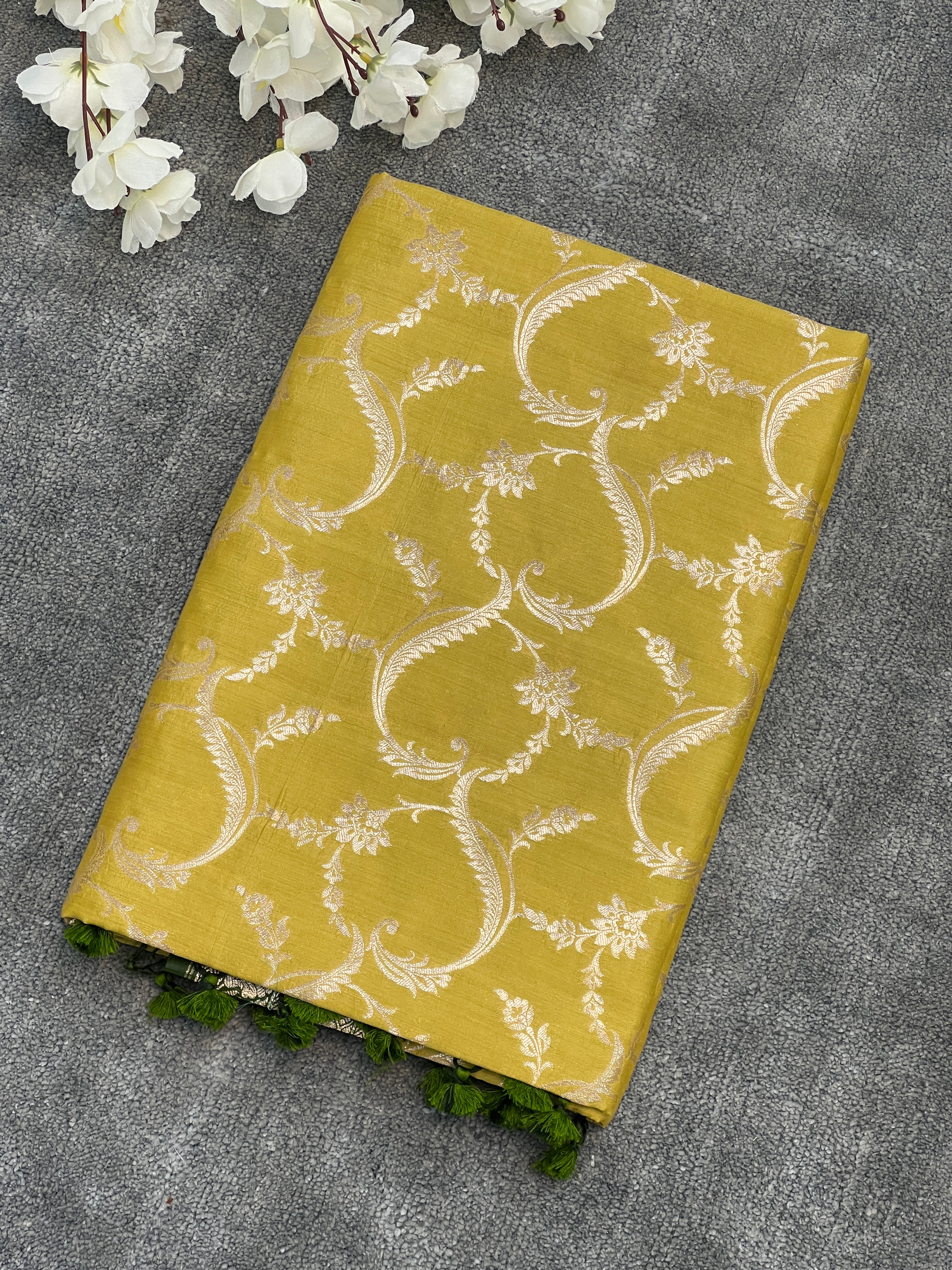 Handloom Pure Chiniya Silk Saree