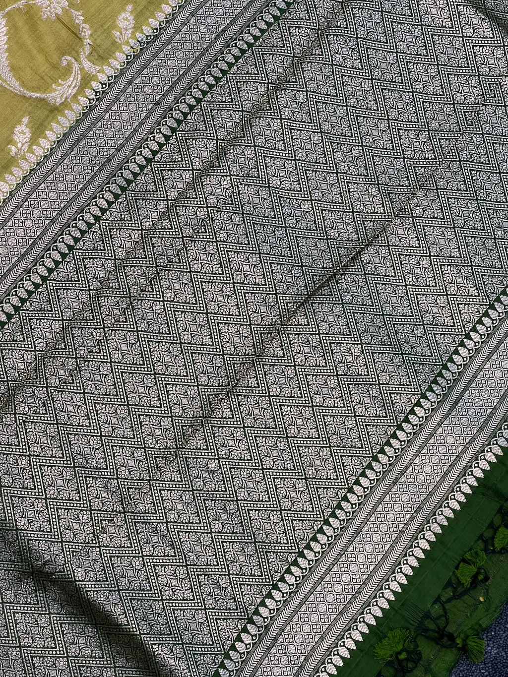 Handloom Pure Chiniya Silk Saree