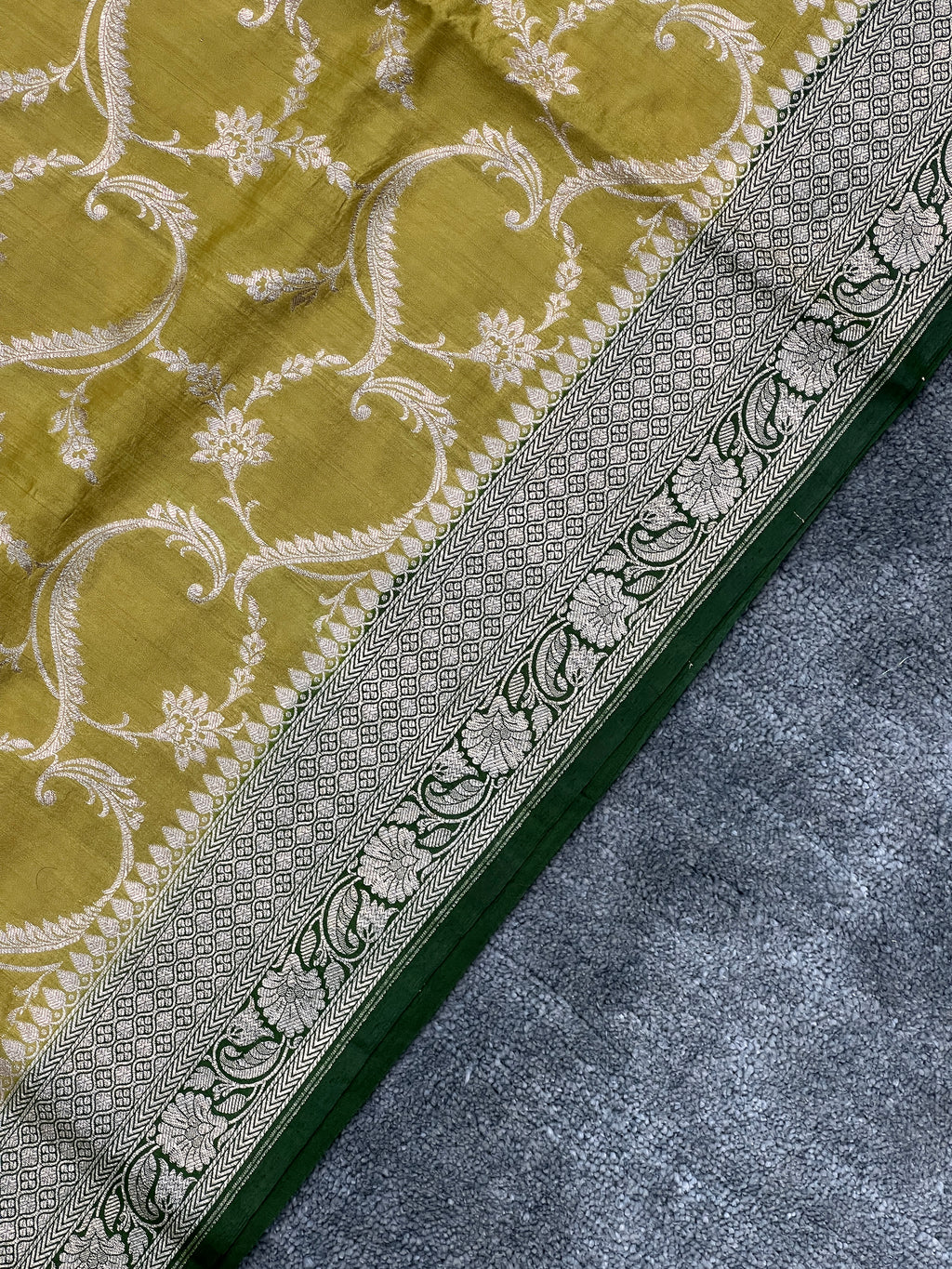 Handloom Pure Chiniya Silk Saree