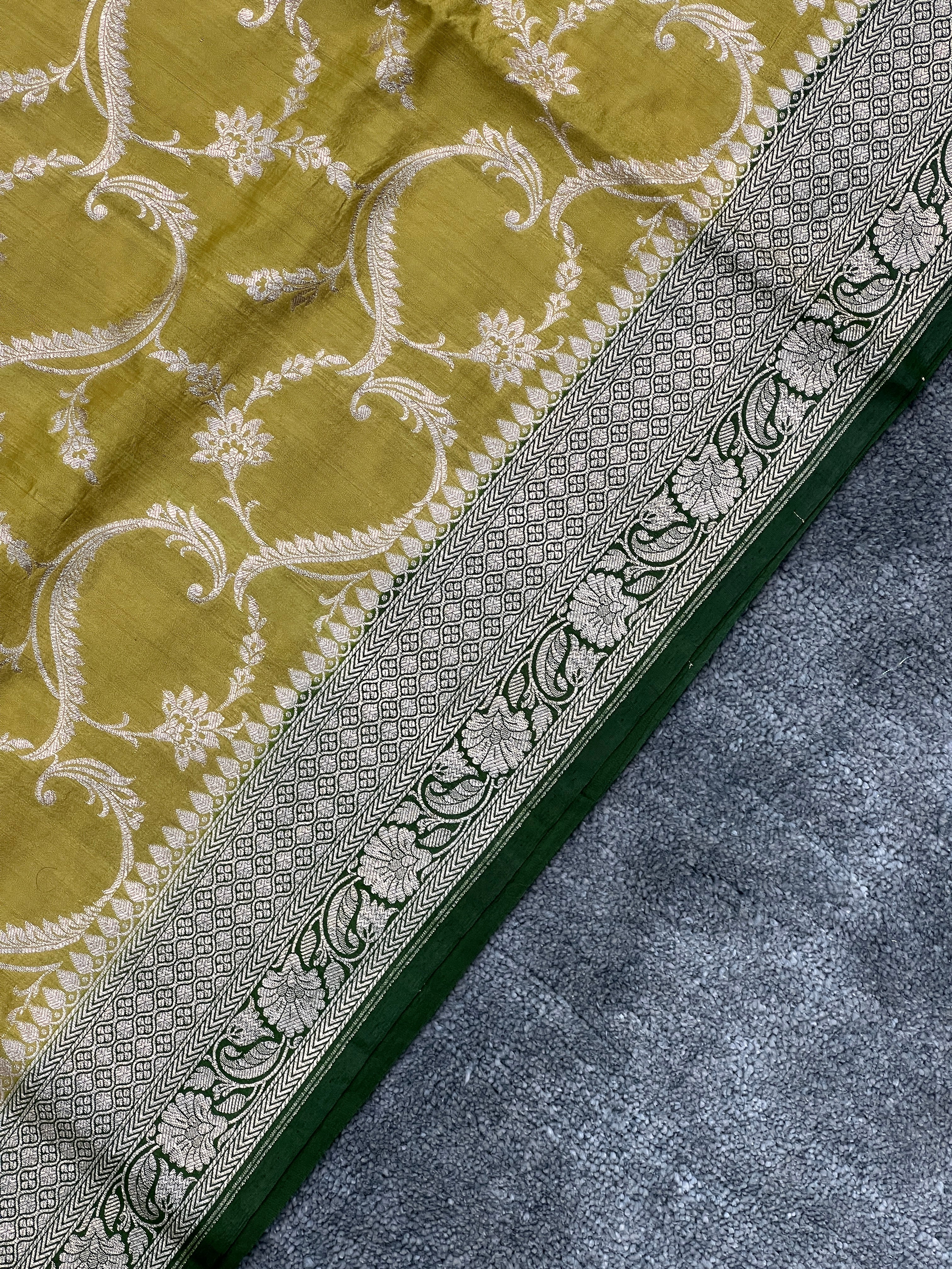 Handloom Pure Chiniya Silk Saree